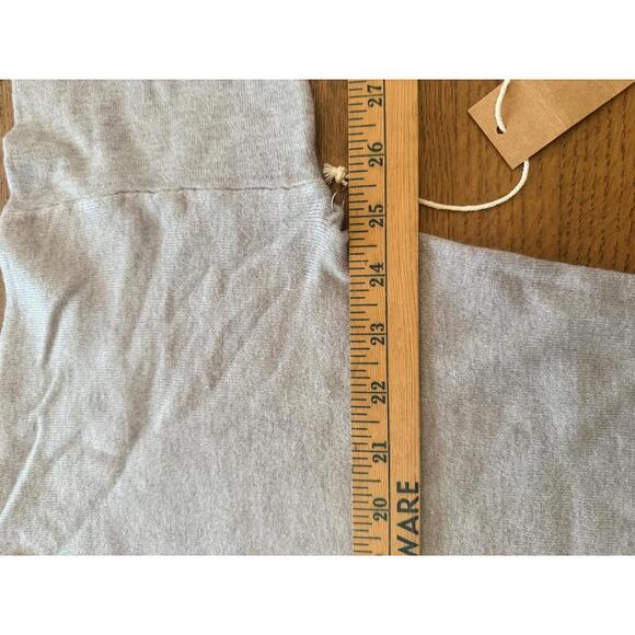 Dreamers by Debut Women's Gray V-Neck Sweater M/L - Picture 4 of 6